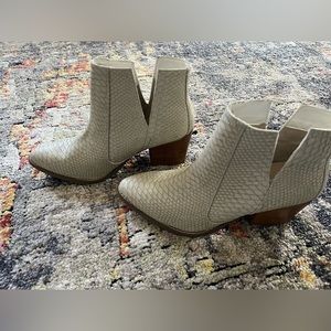 Not Rated cream heeled booties